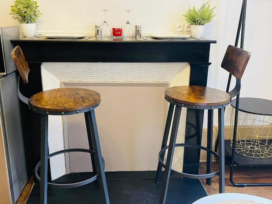 Le Black And White Centre-ville Historique Apartment Bourges
